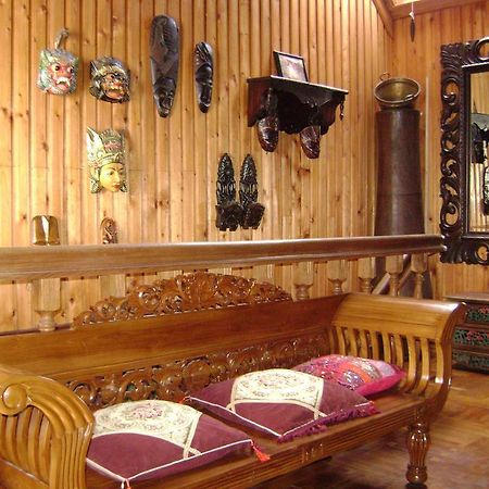 Pas Birute Hotel Kaunas Ngoại thất bức ảnh