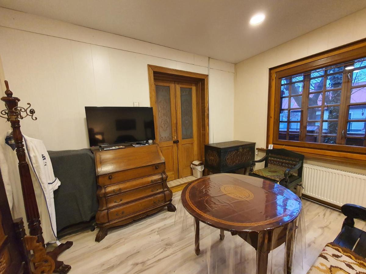 Pas Birute Hotel Kaunas Ngoại thất bức ảnh