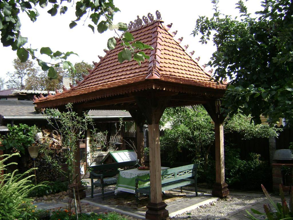 Pas Birute Hotel Kaunas Ngoại thất bức ảnh
