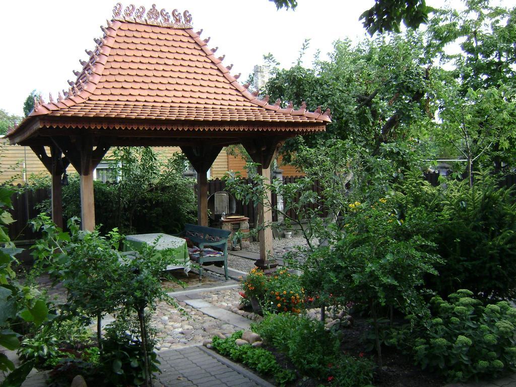 Pas Birute Hotel Kaunas Ngoại thất bức ảnh